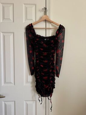 🥀RED ROSE AND BLACK RUCHED TIGER MIST MINI DRESS🥀